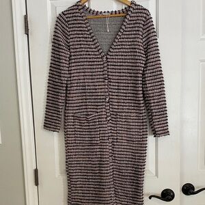 Zara Black, Pink, and Cream Houndstooth Button up Long Sleeve Dress
